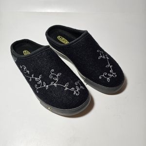 Keen Black Slip-On Slippers with White Embroidered Vines
